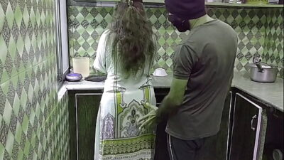 Indian Desi Bhabhi Fucked in Kitchen While She Busy in Kitchen Hindi Audio Xxxxx