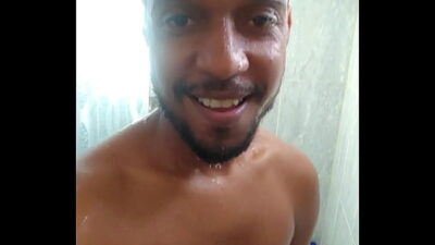 Haciendome una rica paja ante de bañarme para salir